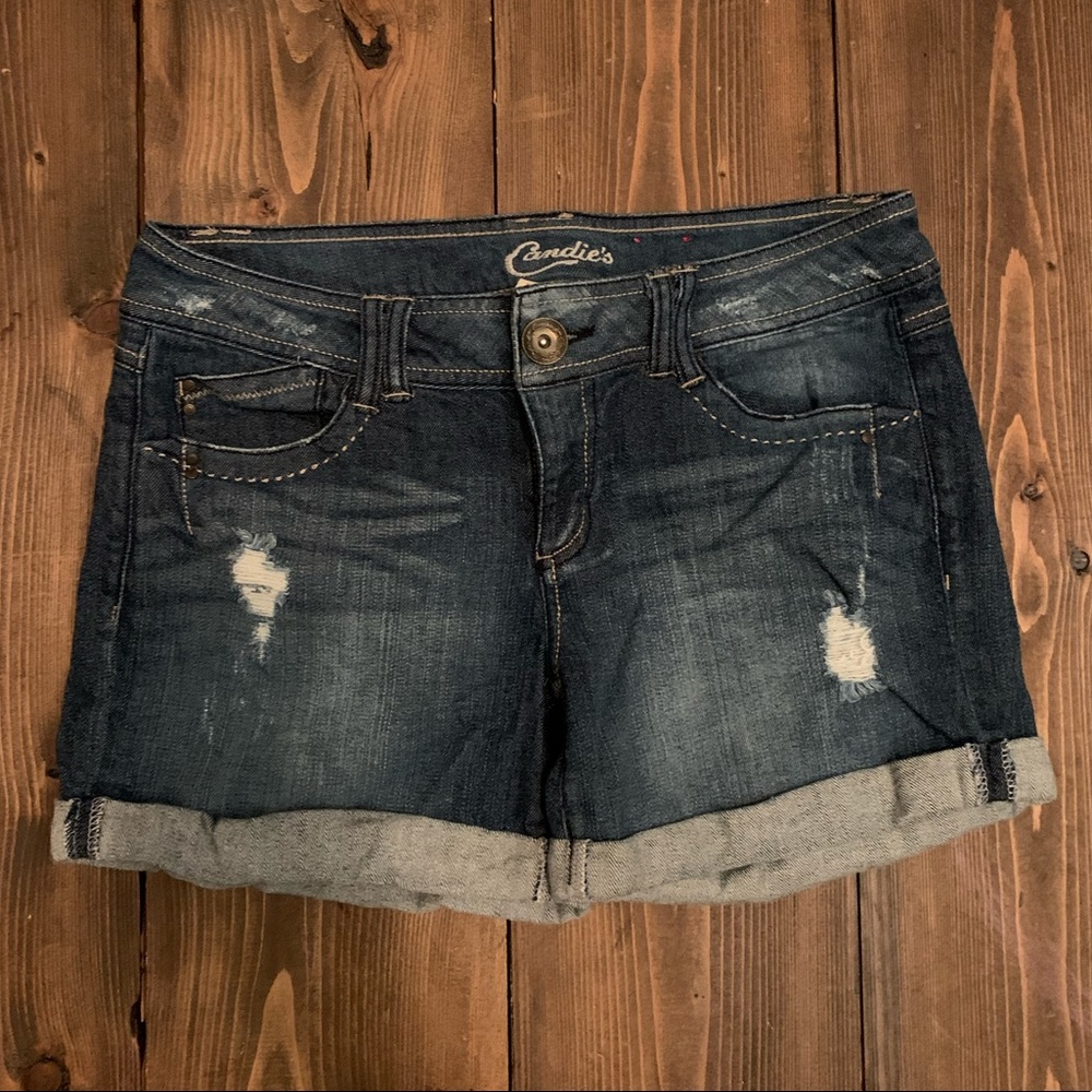 Candie’s Distressed Jean Shorts Size 7